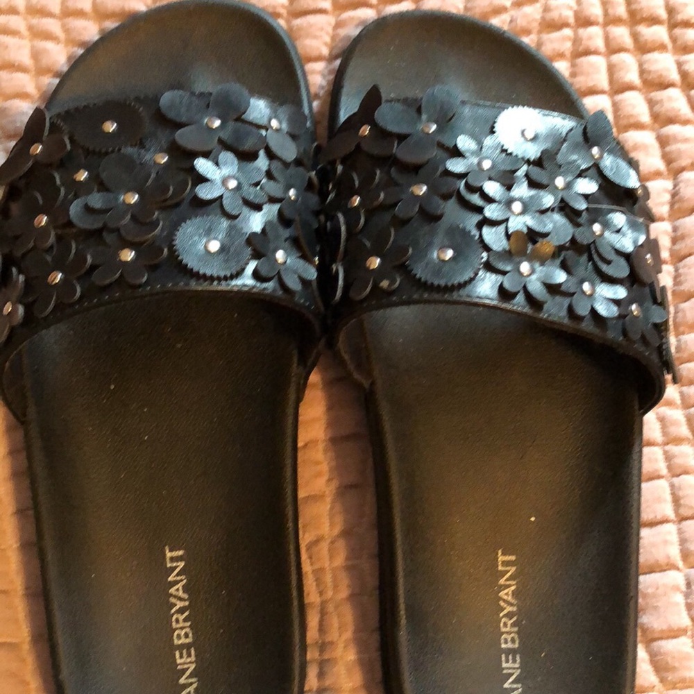 Lane Bryant black sandals
